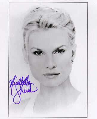 Nicollette Sheridan Signed 8X10 Photo - B&W